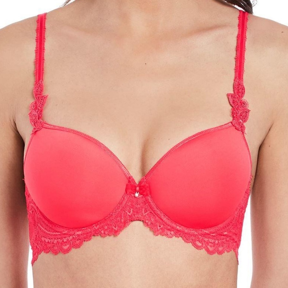 Wacoal Elegant Lace Trimmed Bra in Vibrant red 32DD padded underwire